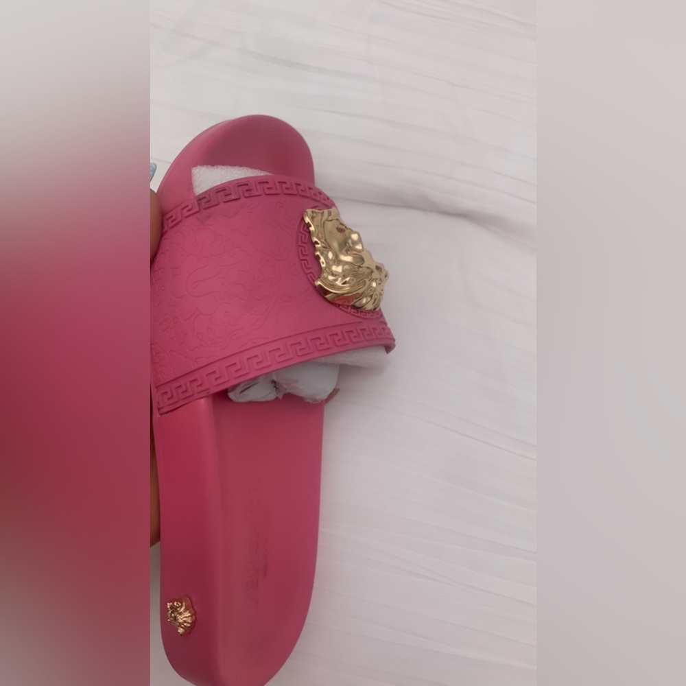Versace slide